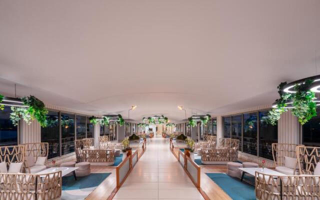 Selectum Family Resort Side