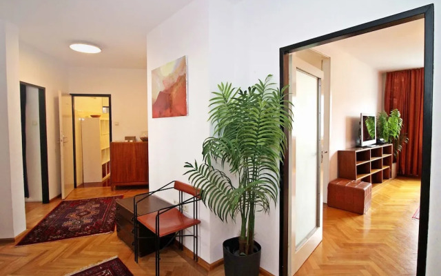 Opera Wien in Wien With 2 Bedrooms and 3 Bathrooms