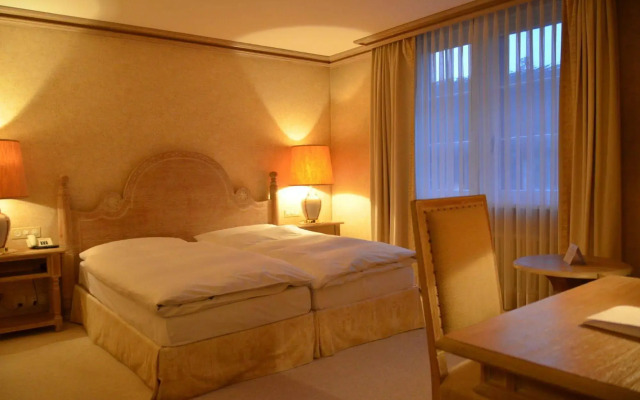 Hotel Drachenburg & Waaghaus
