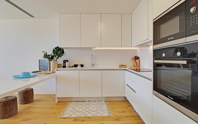 White Nature Apartment