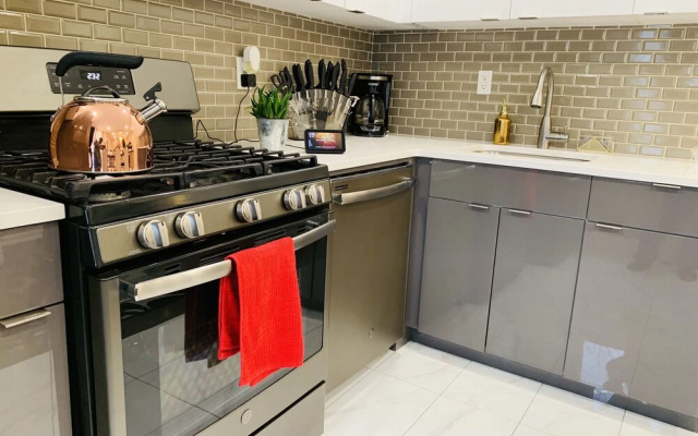 Emmanuel Luxury Living