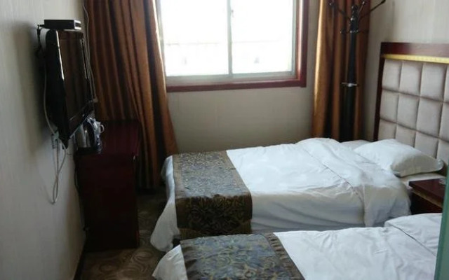 Yulin Kaiyulin Business Hotel