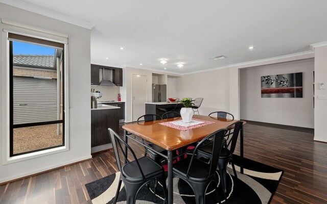 Bundalong on Clarke St