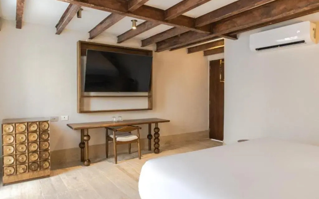 Palacio del Agua by Faranda Boutique