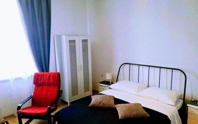 Urban Studio Apartment Adro In The City Center of Zagreb, With Parking