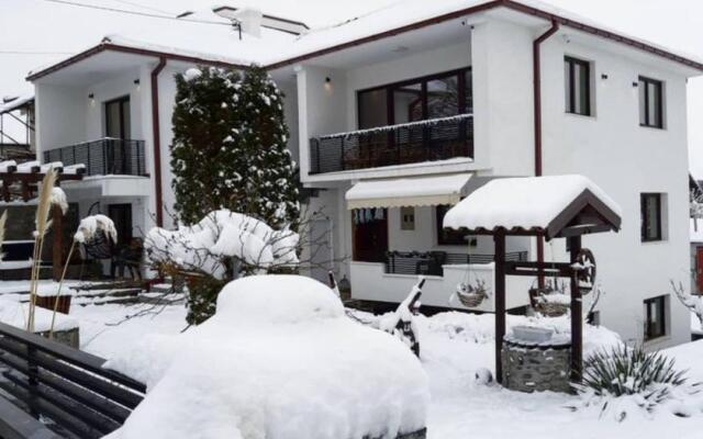 Belov Rooms and Apartments