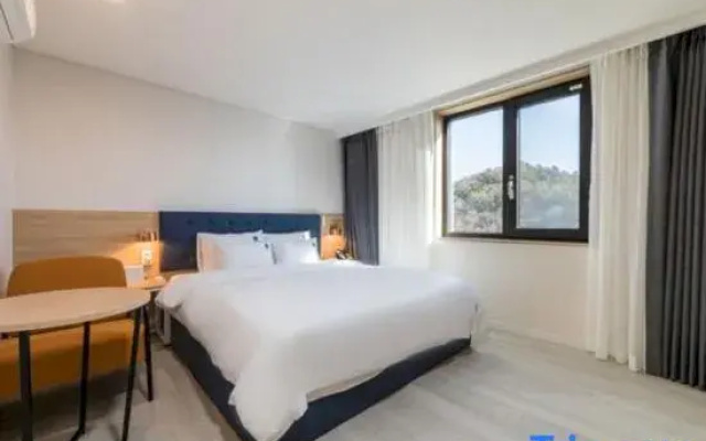 Hotel Lian Sacheon