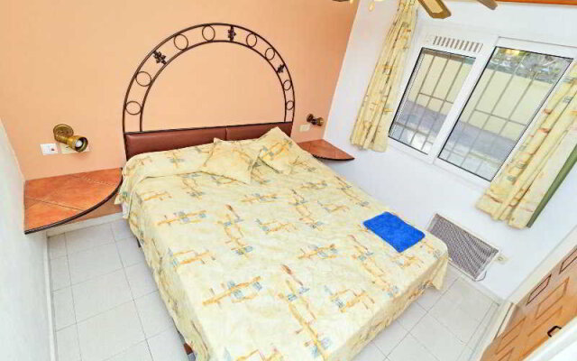 Apartamentos MR La Racona