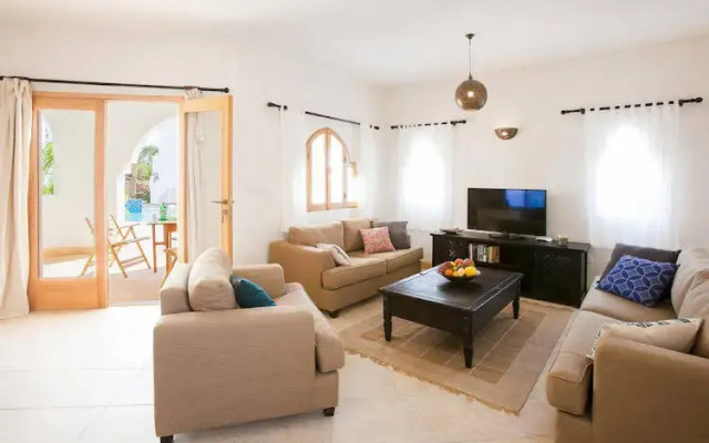 Red C Villas