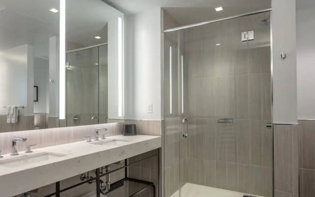 Hotel Henry Buffalo, Curio Collection By Hilton