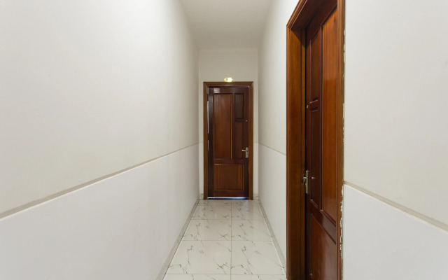 Rose Hotel