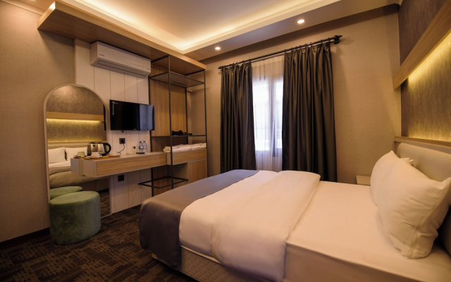 Alee Beyzar Hotel