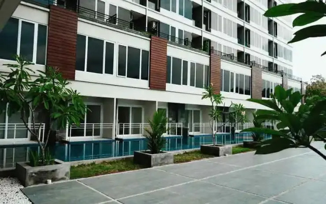 Greenpark Apartment by Golom Room