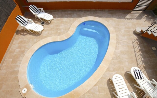 Casa Familiar con Piscina y BBQ