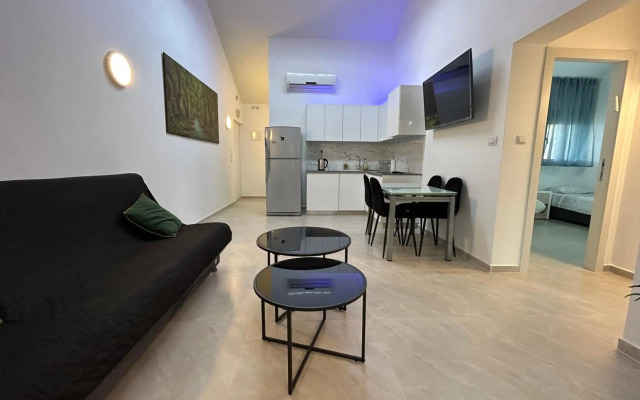 Royal Park - Paul's Place