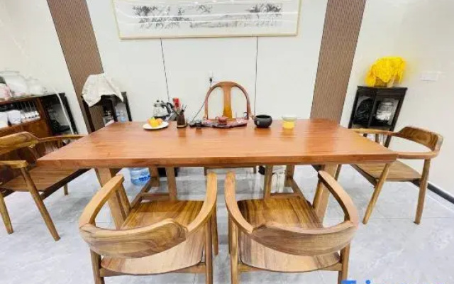 Yinju Homestay (Lianyungang Jiaruibao Plaza)