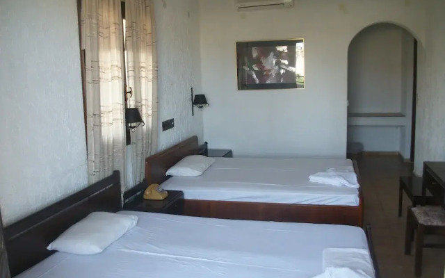 Efi Hotel