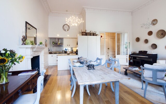 The Cromwell Terrace Loft - JH