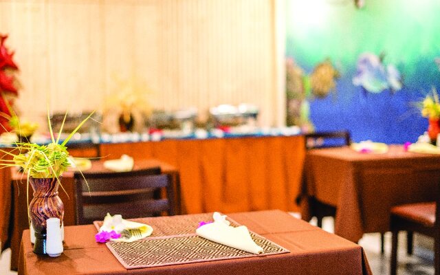 South Ari Inn