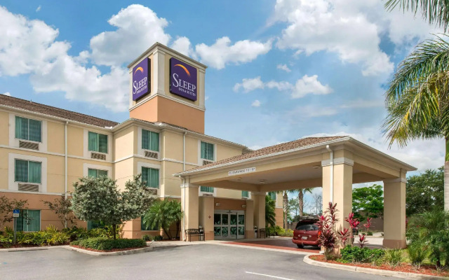 Sleep Inn & Suites Port Charlotte - Punta Gorda