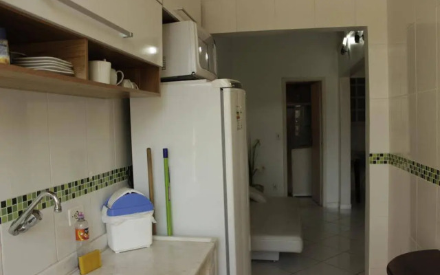 Apartment in Copacabana 50m From the Beach Cavirio Sc201