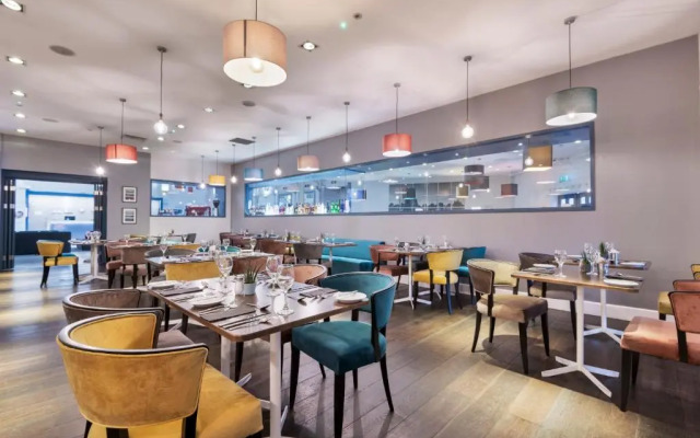 Jurys Cardiff