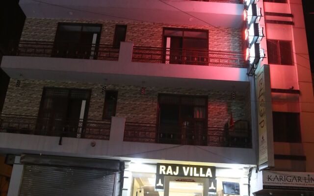 hotelImage