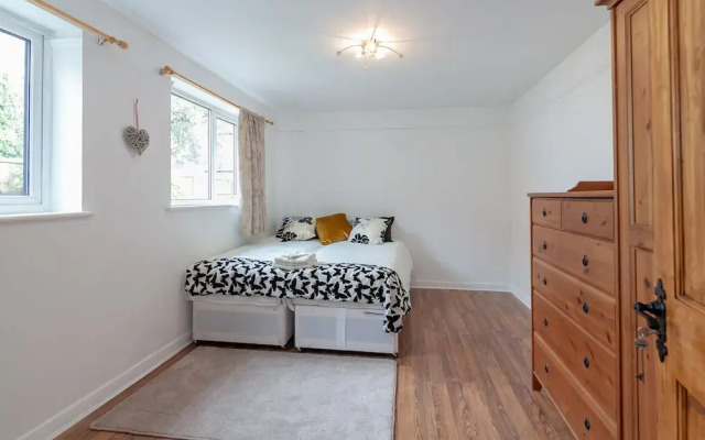 Portobello House Newark