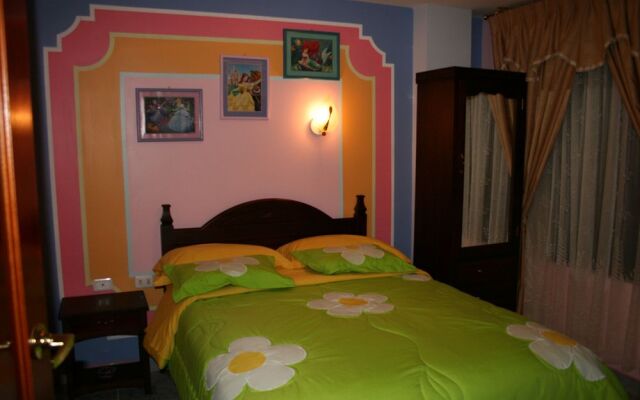 Hostal Canela y Miel