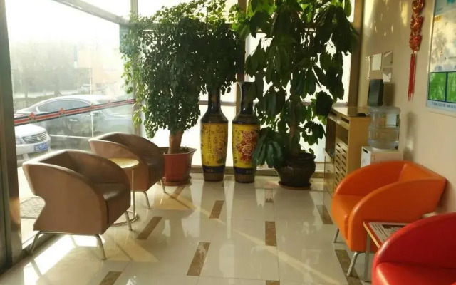 Homeinn Ease Hotel (Qingdao Binhai College Qingda Affiliated Hospital)