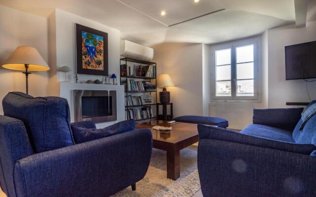 Charmant appartement spacieux pour 6P vue mer vieil Antibes