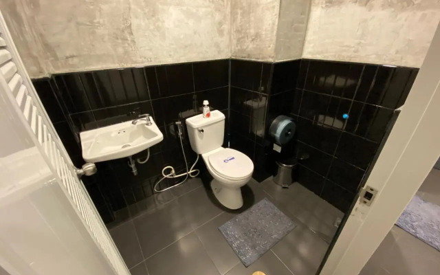 Bus Station 1 Hostel