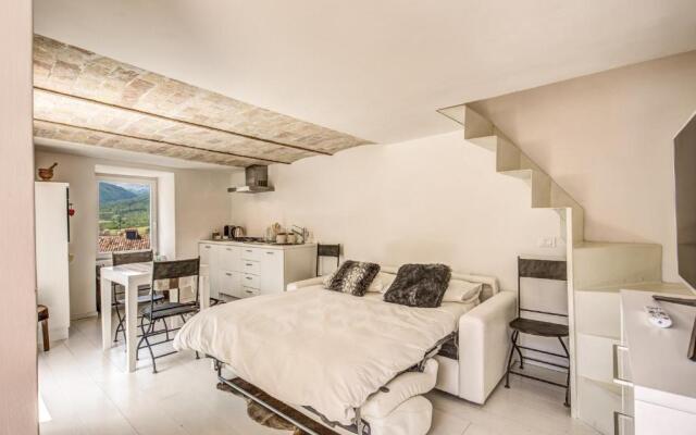 Appartamento di Design Con Vista Sui Monti