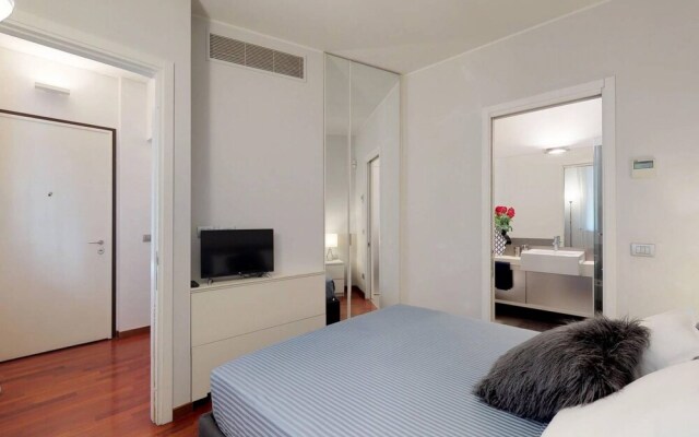 Design Apartment near Duomo Square