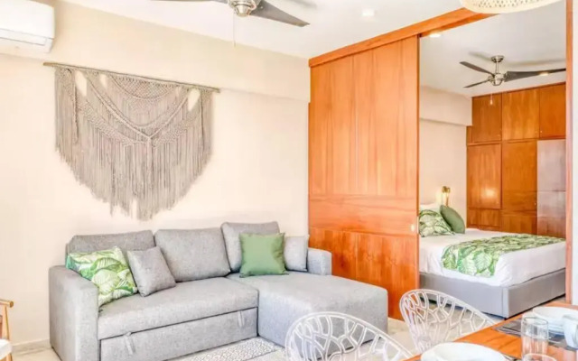 304 Amena Romantic Jungle PH w/ Private Pool & Gym