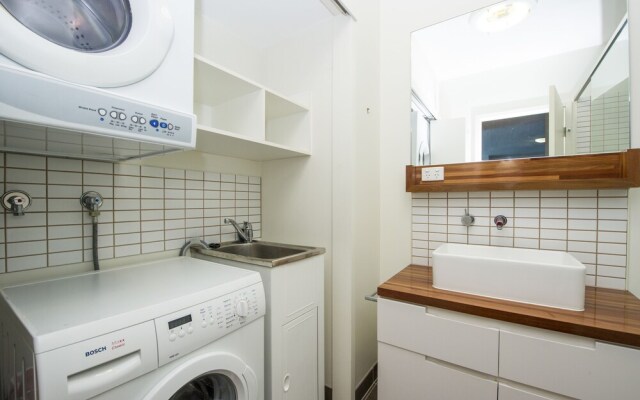 1 Bright Point Apartment 5501