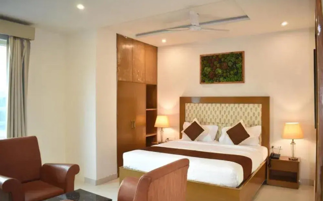 Noosa By Dcrest Hotel