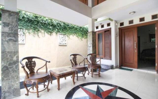 Guest House Giri Arta