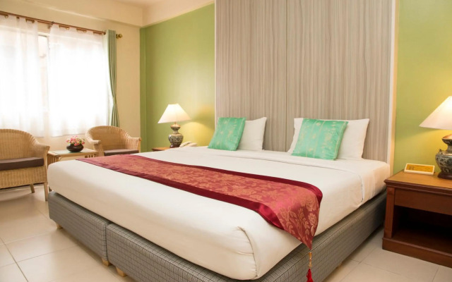 S Lodge (formally known as Sabai Lodge)
