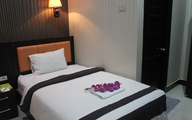 Hotel Harmony In Pontianak