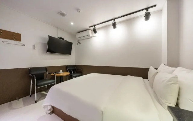 Seongnam Casa Hotel