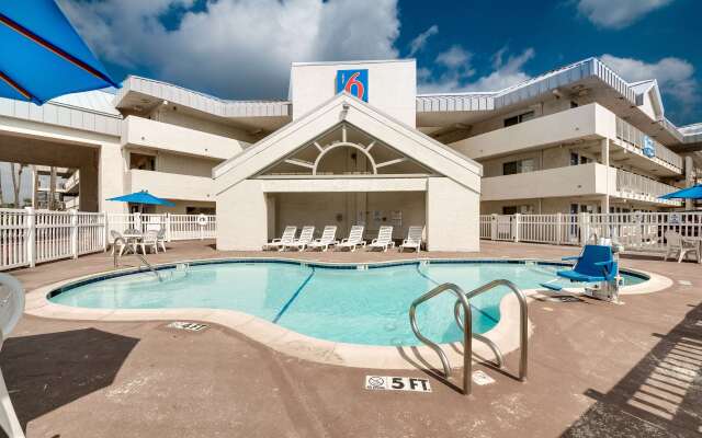 Motel 6 Brownsville, TX North