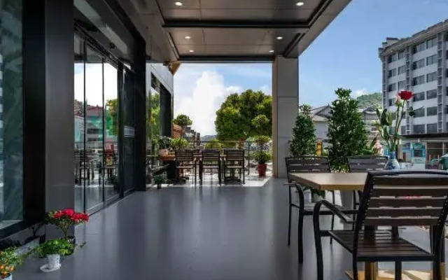 Shengjinghe hotel