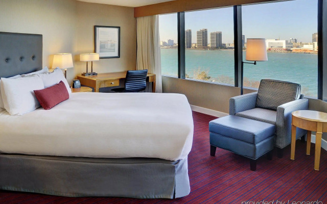 Best Western Plus Waterfront Hotel