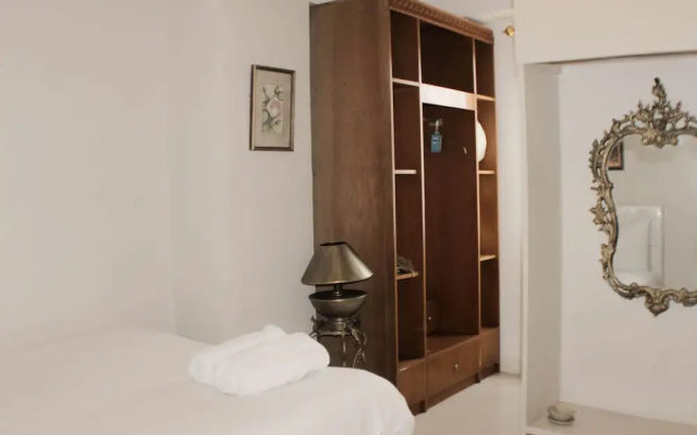 Minimalist And Homey 1Br At Bassura City Apartment – Guest Rooms – Jakarta
