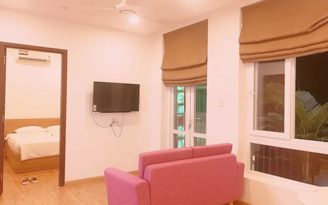 Crown Apartment