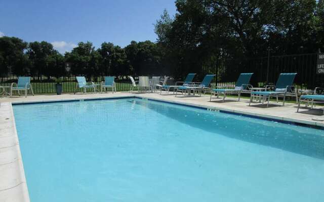 Best Western Plus Bonham