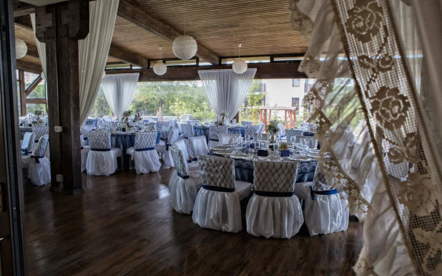 Armonia by Aristocratis