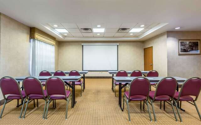 Sleep Inn & Suites Stafford - Sugarland