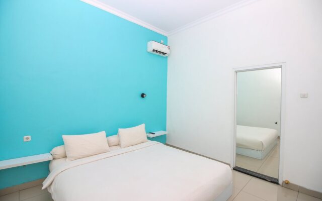 Golden Snail Guest House